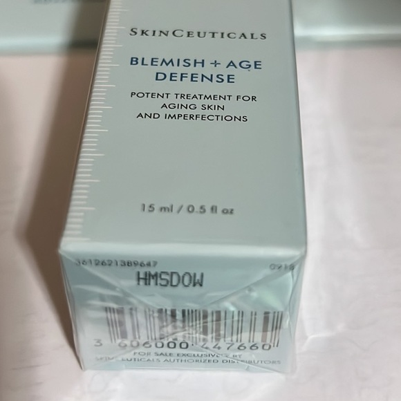 SkinCeuticals Blemish + Age Defense 15ml - Picture 3 of 3